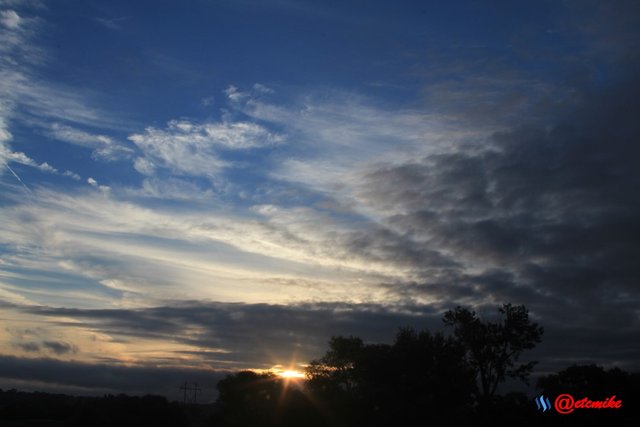 sunrise dawn clouds colorful landscape skyscape SR0128.JPG