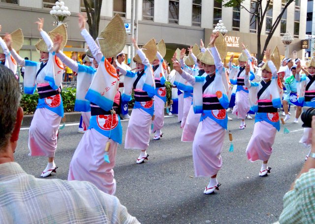 Awa_Dance_at_Hirokoji_Summer_Festival_2017_-_2.jpg