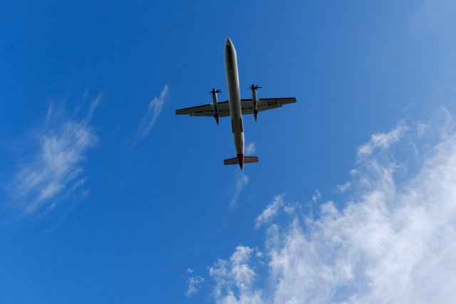 Plane Overhead 2.jpg