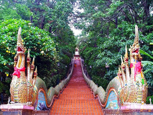 doi_suthep_temple_tour_chiang_mai_3.jpg