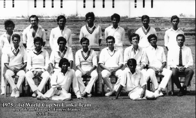 1975-1st-world-cup-sri-lanka-team.jpg