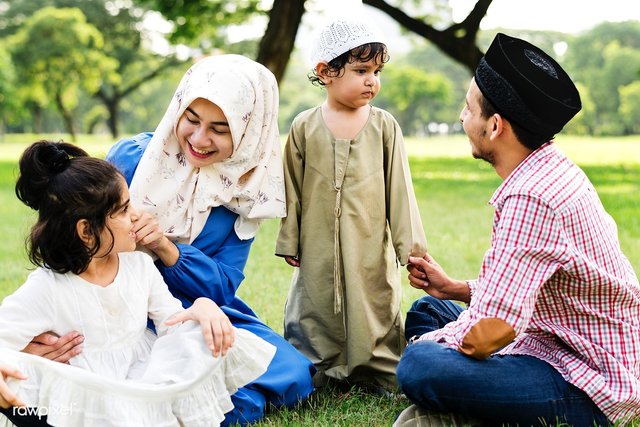 Harmoni-Mengawal-Nilai-dalam-Mengasuh-Anak.jpg