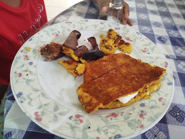 almuerzo.jpg