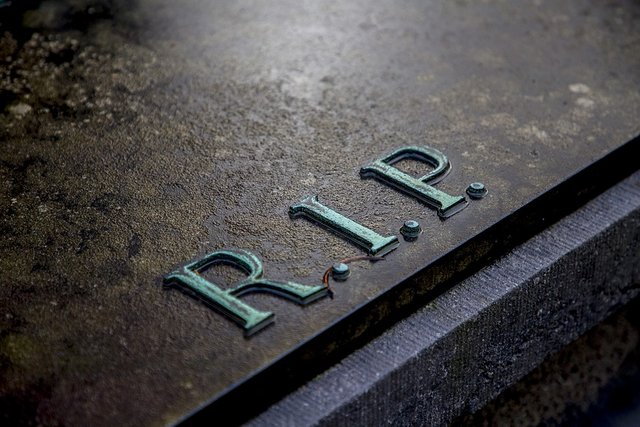 Tombstone-Cemetery-Rip-Grave-Death-D-2036220.jpg