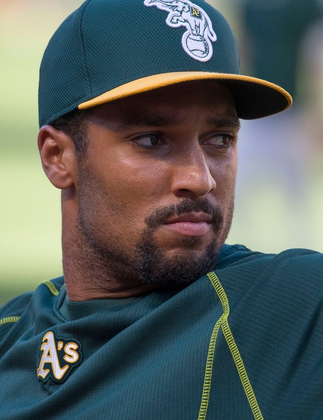 Marcus_Semien_on_August_15,_2015_(cropped).jpg