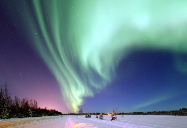 aurora-borealis-1156479_1280.jpg