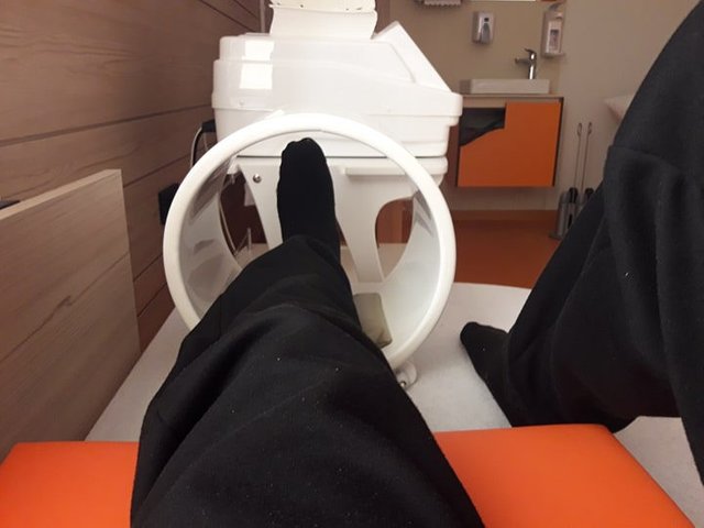 broken ankle - magnetic therapy.jpg