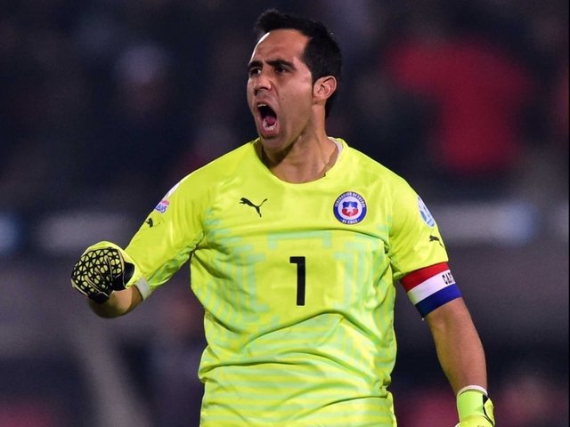 claudio-bravo-chile-copa-america-2015.jpg