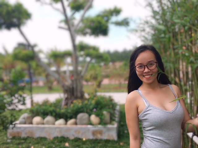 Vy Tran - Beach - 2019-01-04 50000459_2166184950069977_3386362016728875008_n.jpg