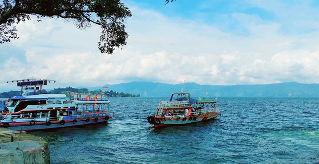 lake-toba-6937124_1280.jpg