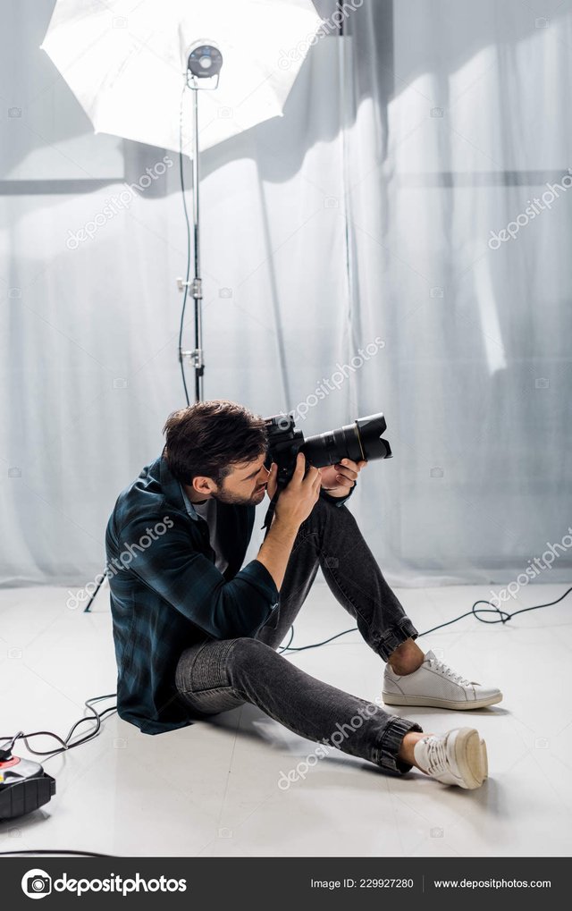 professional-camera.jpg