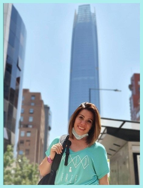 Mi hija en La Costanera Center.jpg