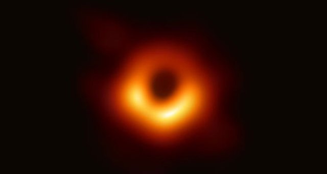 black hole event horizon.jpg