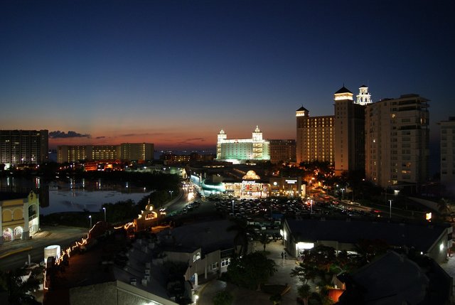 sunset-85070_1280.jpg