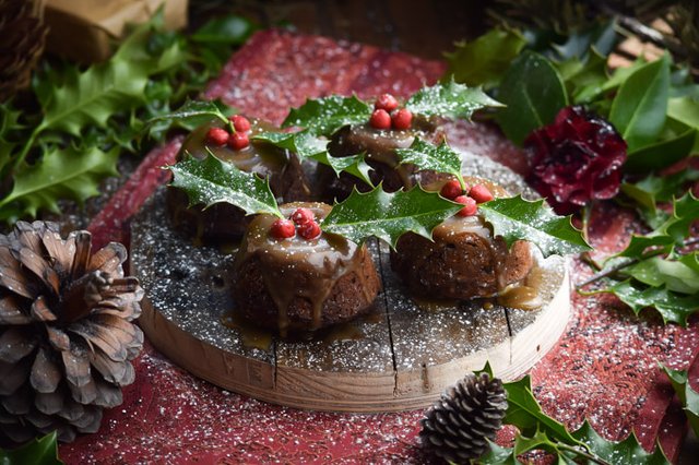 Toasted Pecan Gingerbread Figgy Puddings (5).jpg
