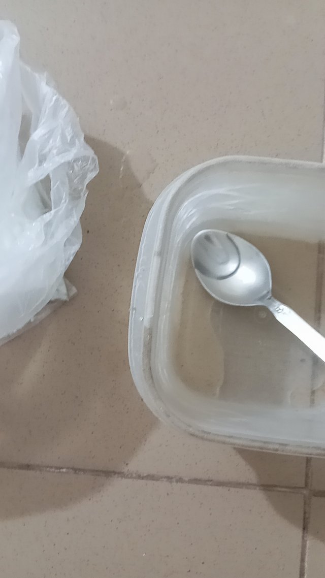 1000570828.jpg