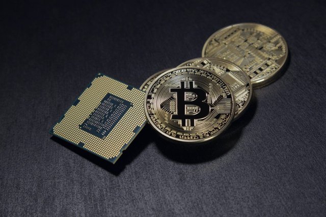 bitcoin-2057405_1280-1024x682.jpg