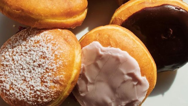 24 spots to score paczki for Fat Tuesday in Chicago.jpg