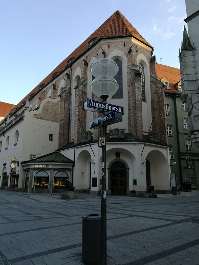 Marienplatz28.jpg