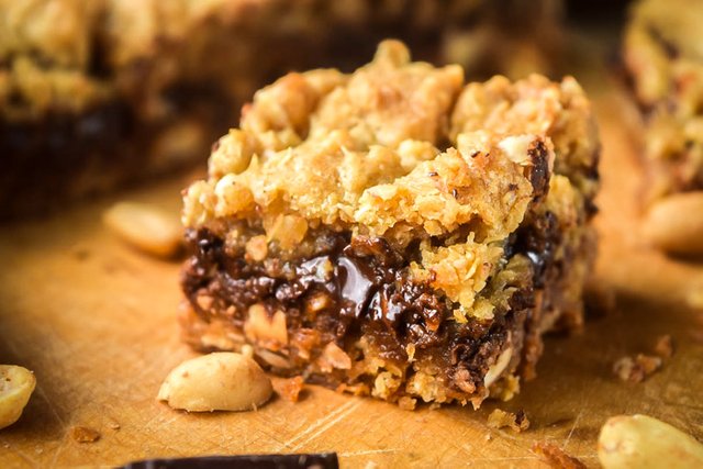 Crunchy Peanut Butter Caramel Oat Bars-5.jpg