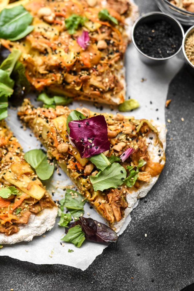 Sweet Hot Sesame Mustard Veggie Pizza (10).jpg