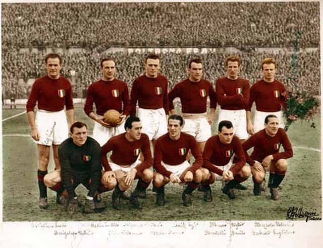 Grande_Torino_1948-49_6.jpg