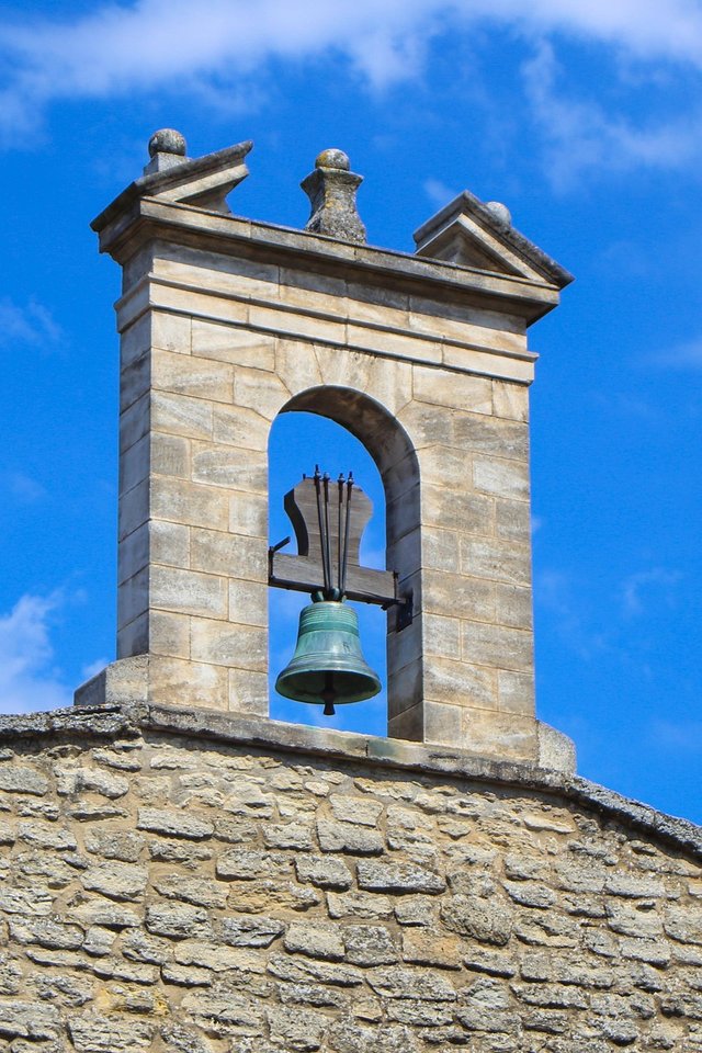 bell-jar-3891635_1280.jpg