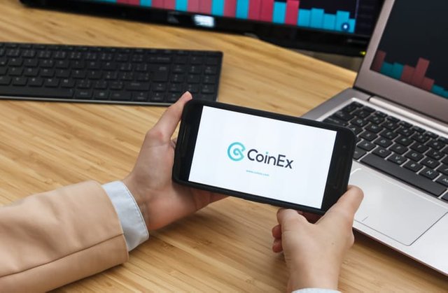 CoinEx-Simplex-credit-cards-cryptocurrency-trading-bitcoin-partnerships.jpg