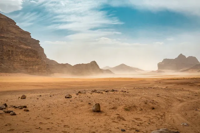 valle-della-luna_1020x680.webp