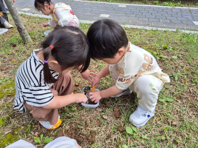 https___kids-i.kakaocdn.net_dn_3bb2L_btsQXzLjkq2_ZKbqAq4ofrC3PjKXekzfg0_img.jpeg