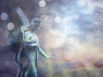 angel-clouds-statue-sparkle-light_credit-Shutterstock.jpg