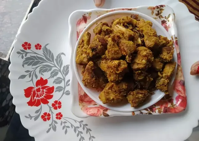 এচড-বসন-ভজ-enchor-besan-bhaja-recipe-in-bengali-রসপর-পরধন-ছব.webp
