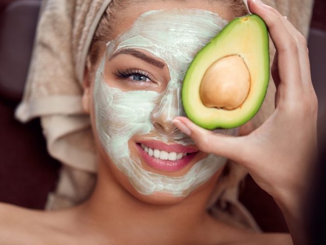 avocadofacemask.jpg