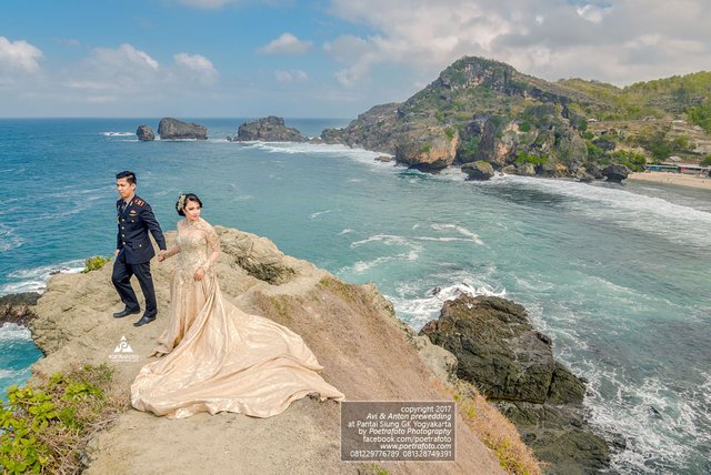 Foto Prewedding Perwira Polisi di Pantai Siung Jogja Fotografer Prewed Yogyakarta AA2.jpg