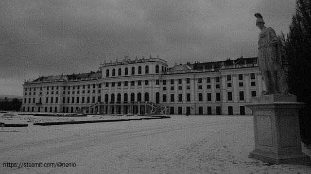 schoenbrunn-winter-01.jpg