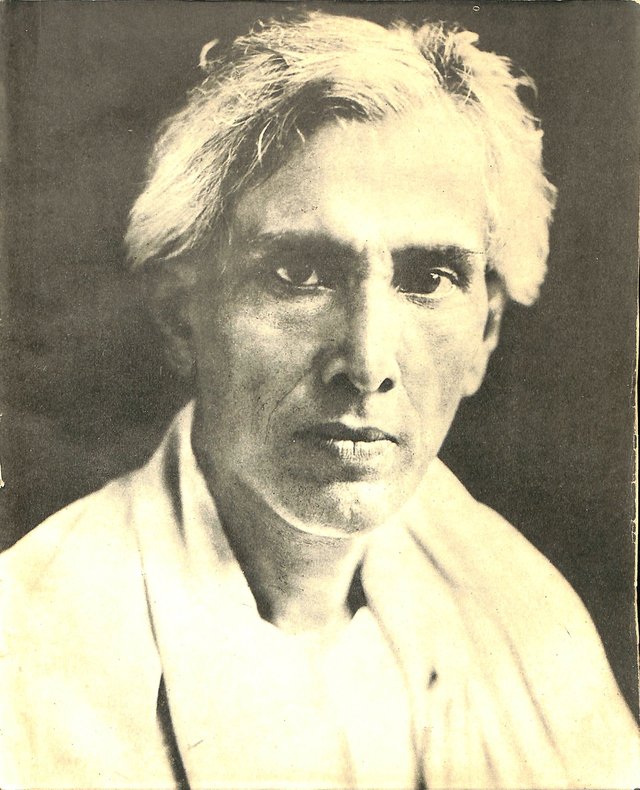 Sarat_Chandra_Chattopadhyay_portrait (1).jpg