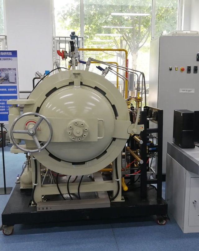 Carbon Fiber Autoclave.jpg