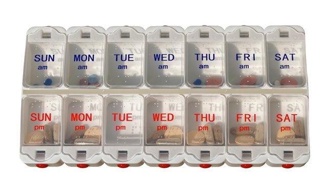 pills-dispenser-966334_1920.jpg