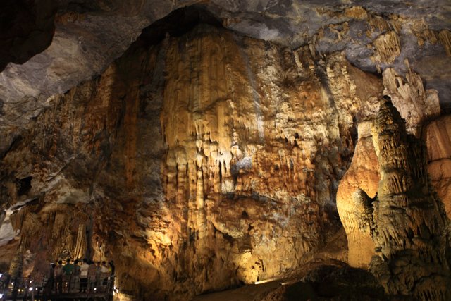 stalactite and stalagmite4.jpg