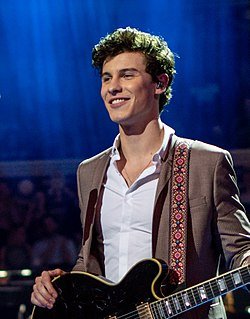 250px-Shawn_Mendes_at_The_Queen's_Birthday_Party_(cropped).jpg