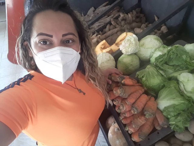 Comprando las zanahorias.jpeg