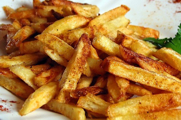 homemade-crispy-seasoned-french-fries_10601.jpg
