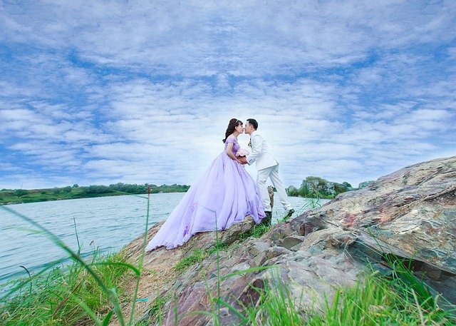 wedding-photo-2490163_640.jpg