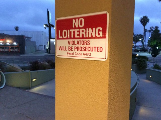 NO_loitering.jpg