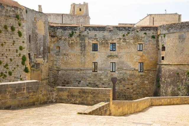 visitare-castello-otranto.jpg