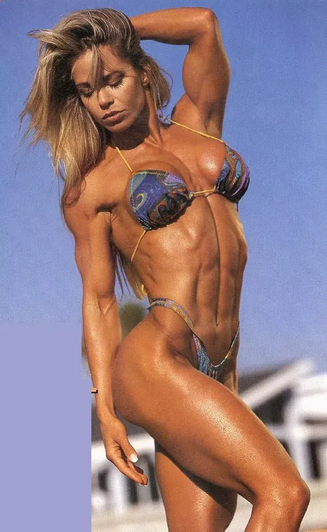 amy-fadhli-people-in-film-photo-u1.webp