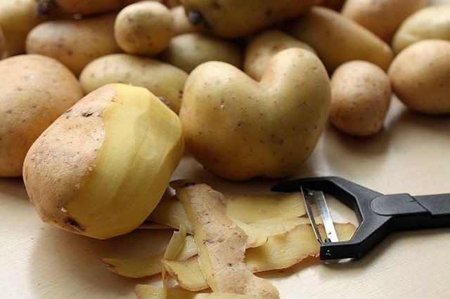 potatoes-5716055__480.jpg