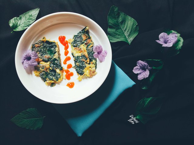 Omelet With Spinach 4.jpg