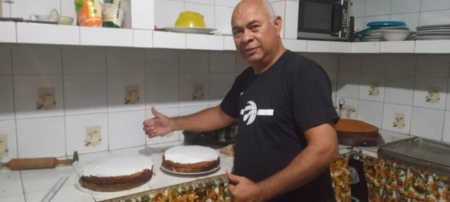 Mostrando la torta del compartir 3.jpg