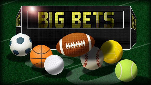 BIG-BETS-MPNOTOR-SPORTS-2-football-in-middle.jpg